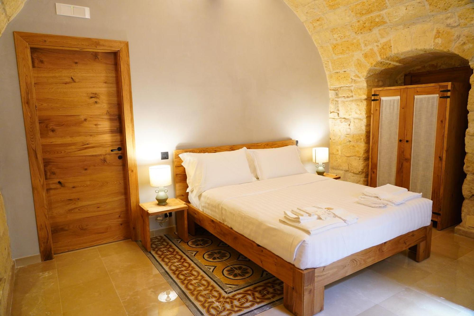 Hotel Terra Di Trani Esterno foto